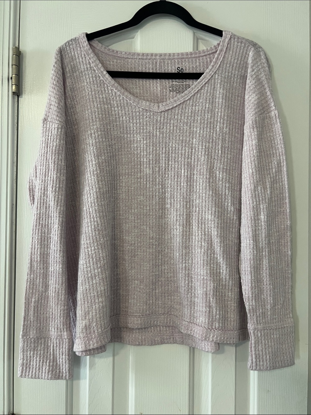 SO Lavender Waffle-Knit V-Neck Pullover